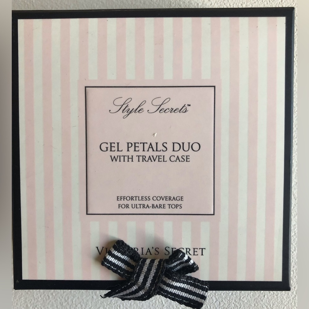 NWOT Gel Petals Duo